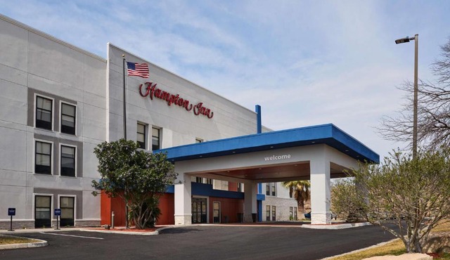 Hampton Inn Eagle Pass