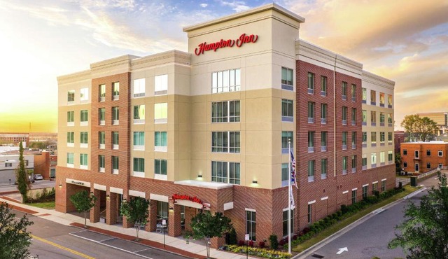 Hampton Inn Wilmington Downtown