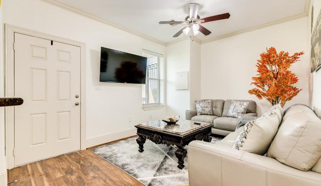 Hidden Retreat, Unit B