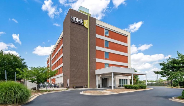 Home2 Suites by Hilton Charlotte Airport
