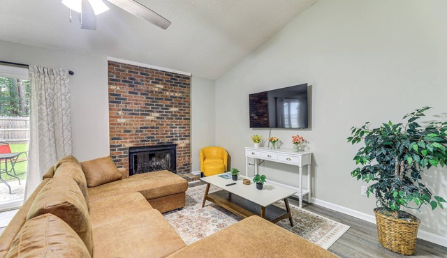 Jacksonville Home By Camp Lejeune, Beaches & More!