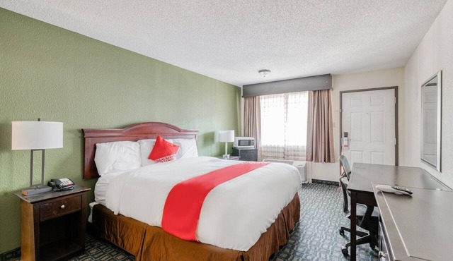 King Bed | Rosenberg TX