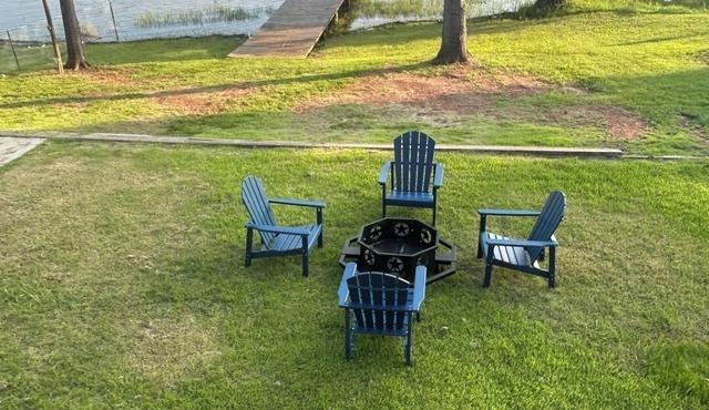 Lakefront Home -Private Dock, Fishing and Stunning Views