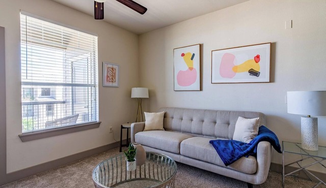 Landing | Amazing 1BD, Courtyard, Pool