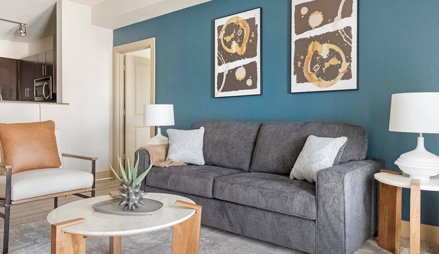 Landing | Amazing 2BD, Pool, Gym