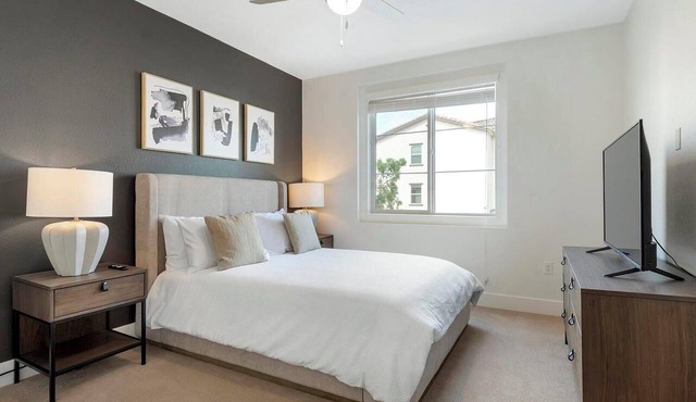 Landing | Amazing 2BD, Game Room, Gym