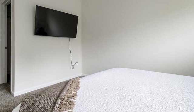 Landing at Emery Villages - 1 Bedroom in Concord
