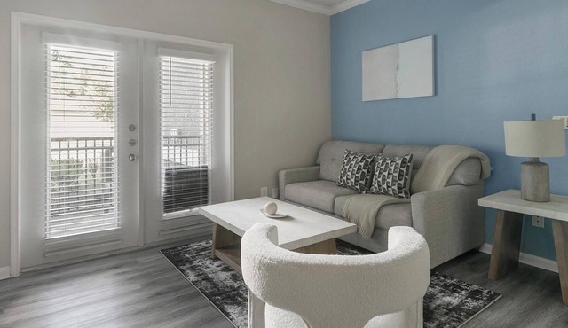 Landing | Beautiful 1BD, Clubhouse