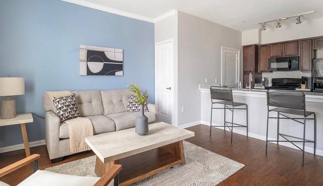 Landing | Beautiful 1BD, Clubhouse, Gym
