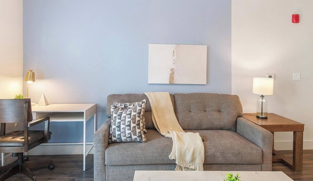 Landing | Beautiful 1BD, Gym, Game Room
