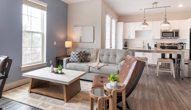 Landing | Beautiful 1BD, Gym, Game Room