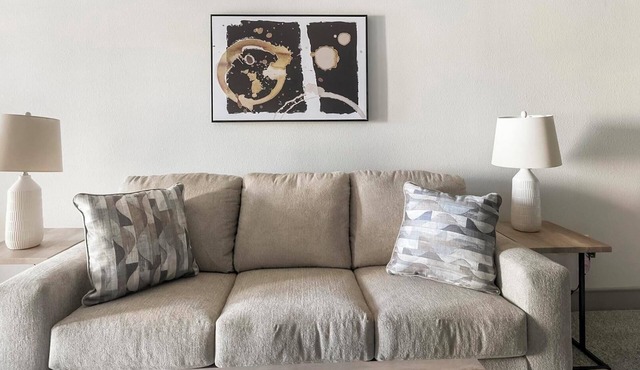 Landing | Beautiful 1BD, Pool, Gym