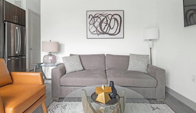 Landing | Beautiful 1BD, Rooftop Lounge, Pool