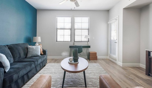 Landing | Beautiful 2BD, Clubhouse, Gym
