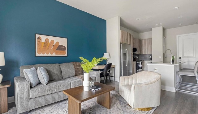 Landing | Chic 1BD, Pool, Courtyard
