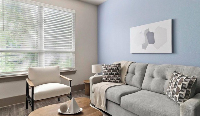 Landing | Chic 2BD, Gym, Clubhouse