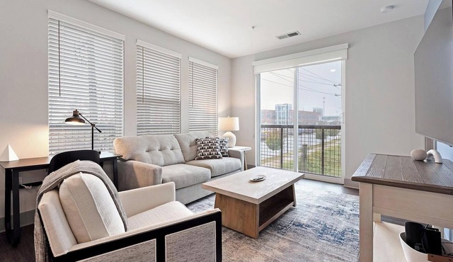 Landing | Chic 2BD, Gym, Yoga Studio