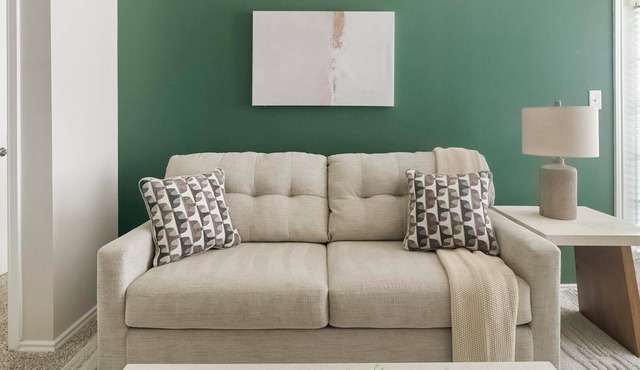 Landing | Chic 2BD in Copperfield