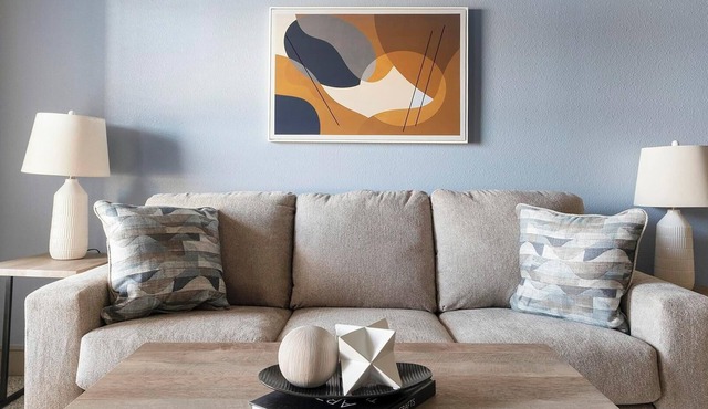 Landing | Chic 2BD, Pool, Gym