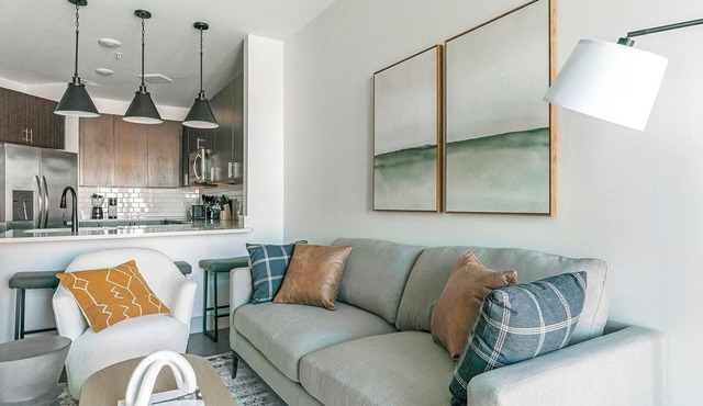 Landing | Incredible 1BD, Gym, Clubhouse