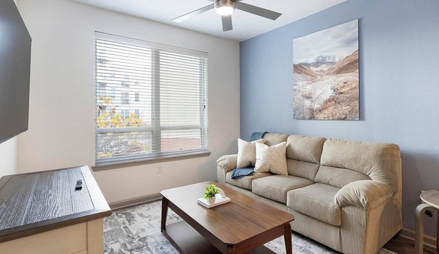 Landing | Incredible 2BD, Clubhouse, Gym