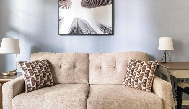 Landing | Modern 1BD, Clubhouse, Gym