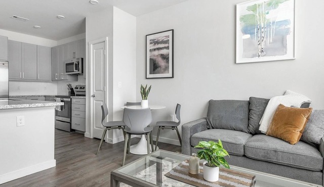Landing | Modern 1BD, Gym, Courtyard