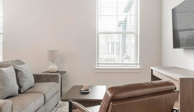 Landing | Modern 2BD, Gym