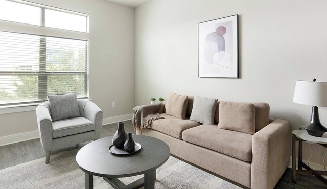 Landing | Modern 2BD, Yoga Studio, Gym