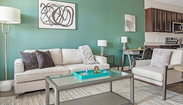 Landing | Spectacular 1BD, Pool, Gym