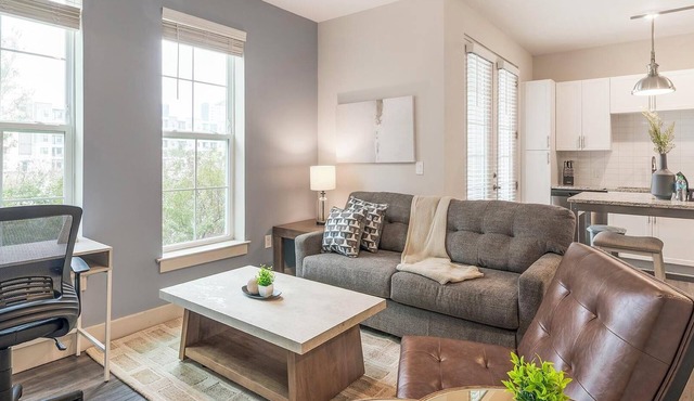 Landing | Spectacular 1BD, Gym, Game Room
