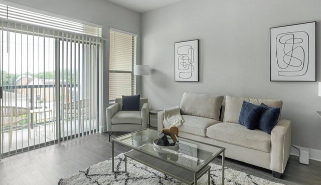 Landing | Spectacular 2BD, Pool, Clubhouse