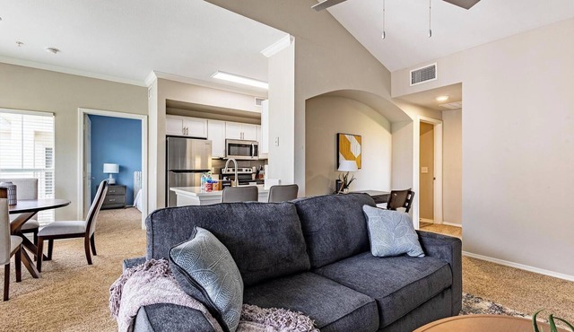 Landing | Spectacular 2BD, Gym