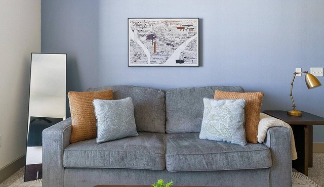 Landing | Stunning 1BD, Courtyard, Clubhouse