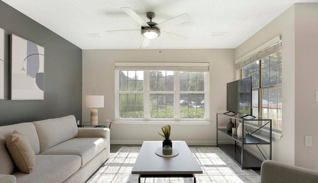 Landing | Stunning 1BD, Gym, Game Room
