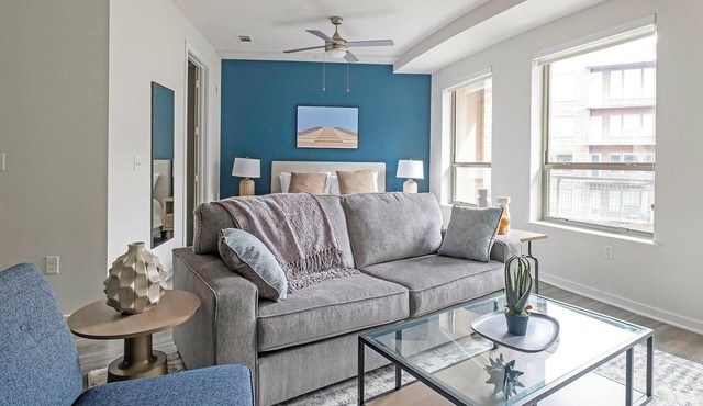 Landing | Stunning Studio, Game Room, Gym