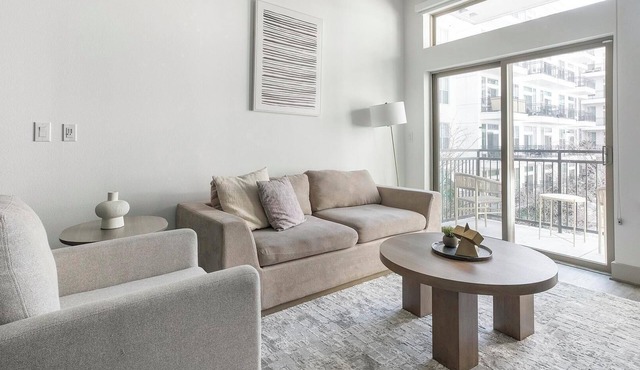 Landing | Stylish 1BD, Clubhouse, Gym