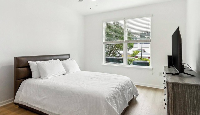 Landing | Stylish 1BD, Yoga Studio, Clubhouse