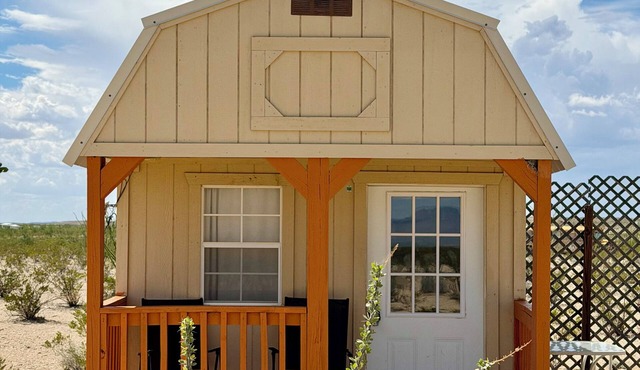 Lone Star Observatory: Off-Grid Big Bend Cabin Under the Darkest Skies
