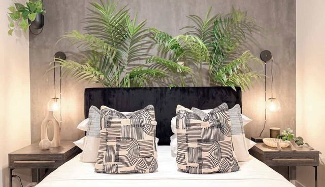 Lush 1B 1B Near DT | Deep Ellum | Lower Greenville