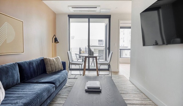 Luxe Culver City 1BR w/Pool, Gym & Sundeck, nr 405, by Blueground