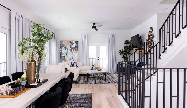 Luxurious 3-Story Townhouse in Shady Acres – Professionally Decorated