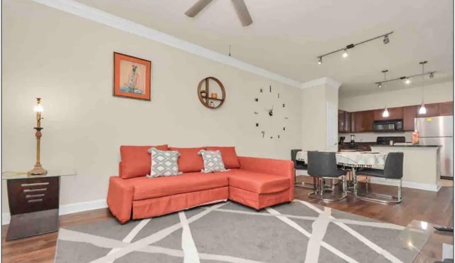 Luxury 1Bedroom/Pool View/Galleria w/Study Desk