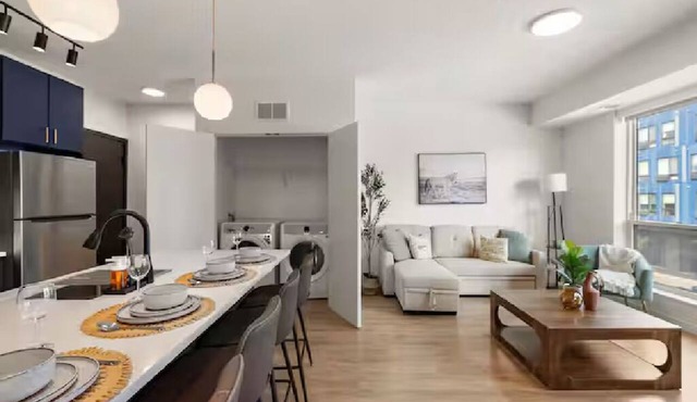 Luxury 2Bd Condo DT Minneapolis, Minutes From Convention Center & US Bank Arena