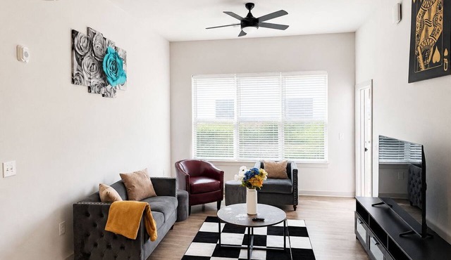 Luxury 2BR 2 BR Uptown Charlotte near Bank of America stadium, Downtown.