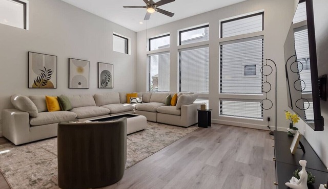 Luxury 7BR/7BA Home Skyline Game Room Houston