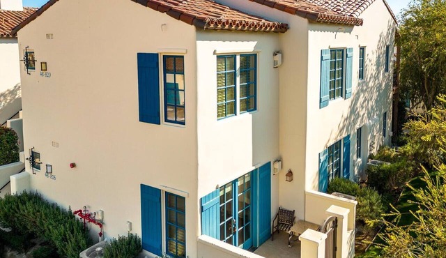LV203 Downstairs Villa by Main Pools