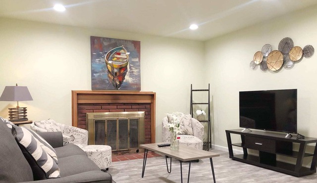 @ Marbella Lane -4BR Lovely Residential Home