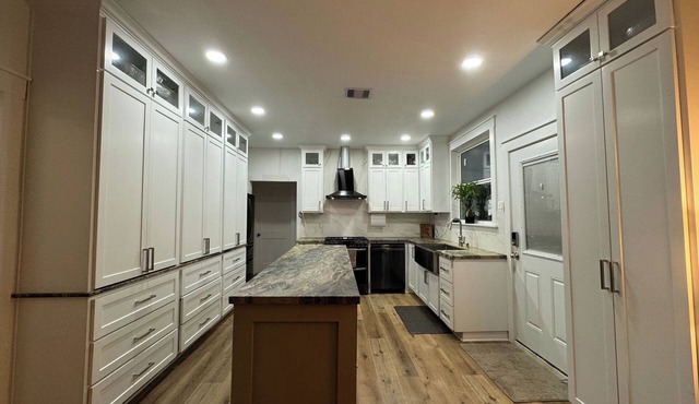 Marcy's Garden Centrally-located. 5 mins to downtown, EADO & the Heights.