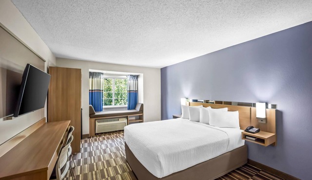 Microtel Inn by Wyndham Greensboro